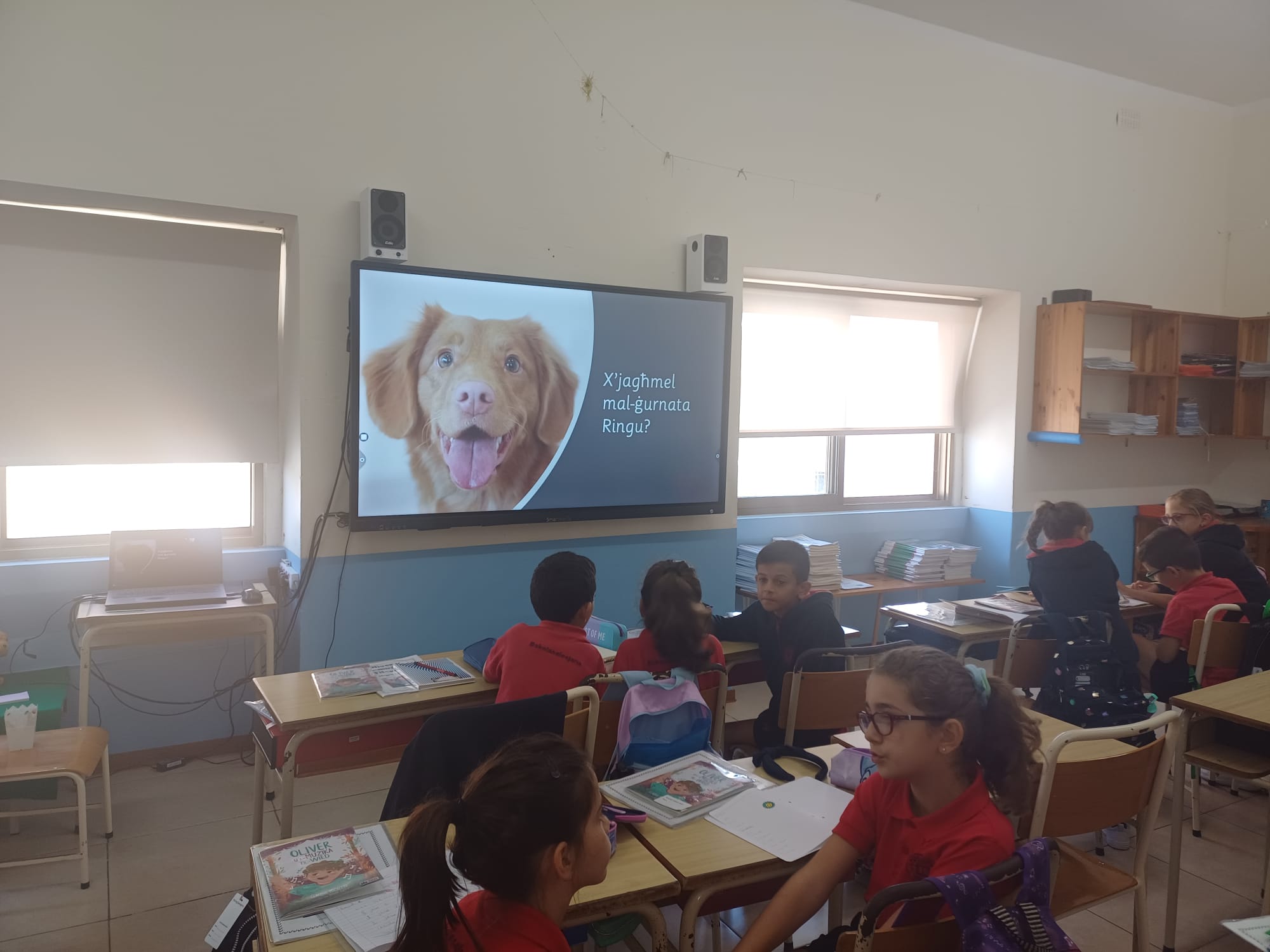 Nitkellem ma' sieħbi.2